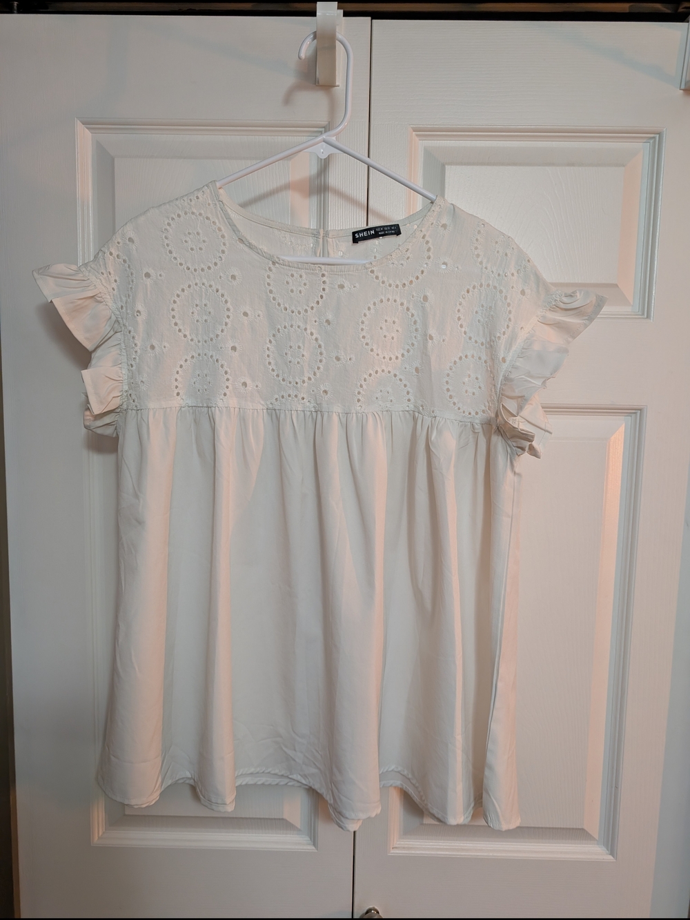 SHEIN White Eyelet Ruffle Sleeve Babydoll Top